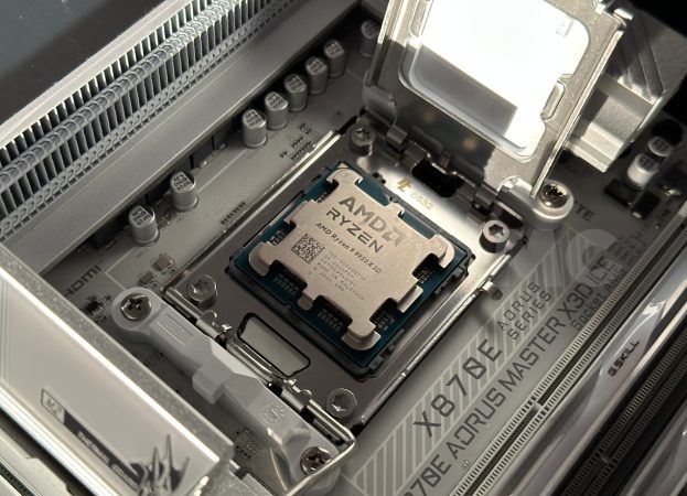 X870E AORUS MASTER X3D ICE