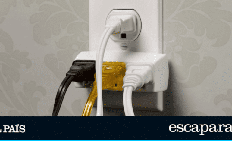 La solución que necesitas para enchufar seis dispositivos a la vez y en el mismo lugar es este accesorio de pared rebajado | Ofertas y descuentos | Escaparate