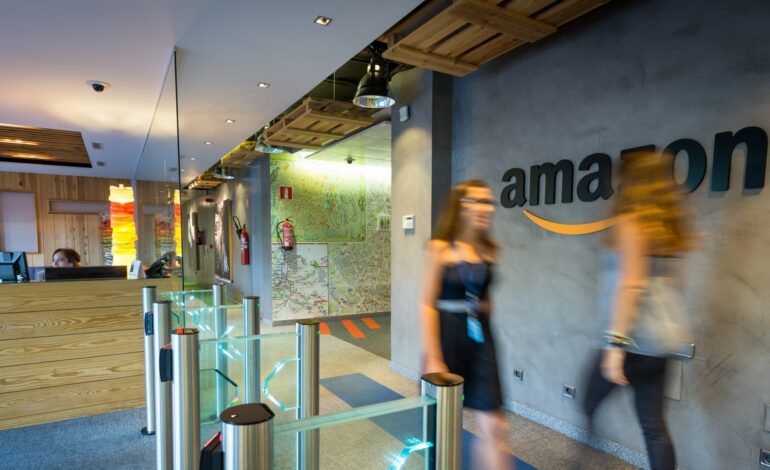 Amazon plantea un ERE para 1.200 trabajadores en sus oficinas corporativas de Madrid y Barcelona