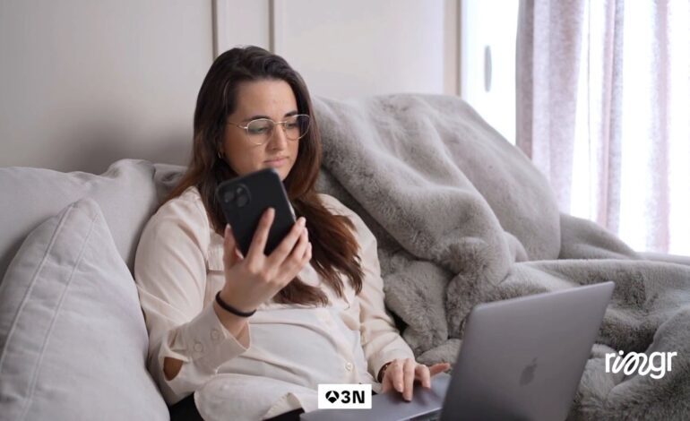 Así suena el asistente de voz creado con IA que carraspea, tose e imita tu acento