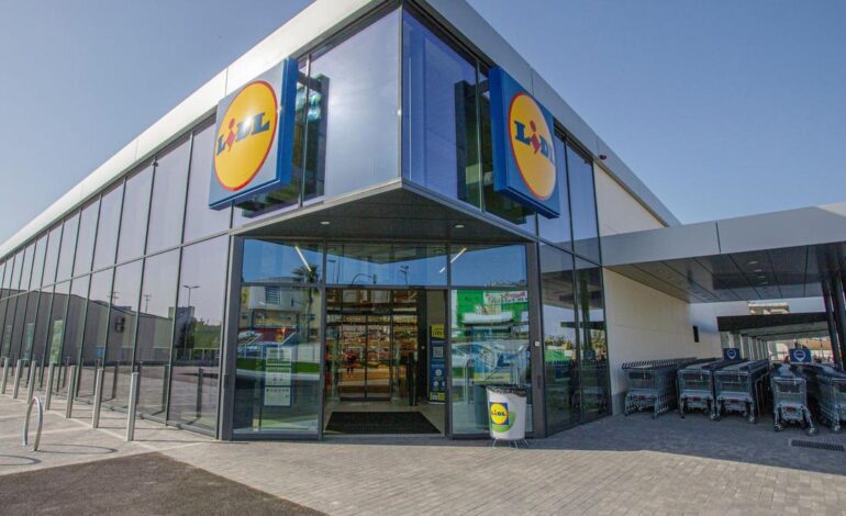 TENDEDERO LIDL | Adiós a la secadora, la solución de Lidl que es mucho más barata y ecológica (con un increíble descuento)