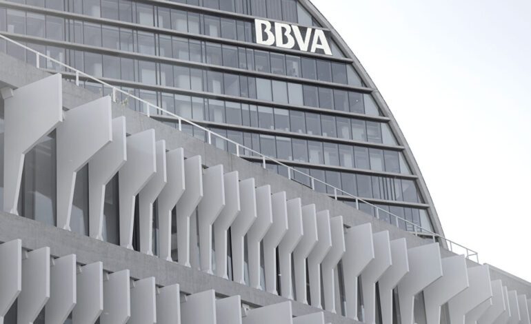 BBVA gana un récord de casi 8.000 millones hasta septiembre, un 4,7% más