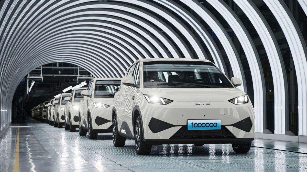 El gigante chino BYD estudia abrir una fábrica de coches eléctricos en Catalunya