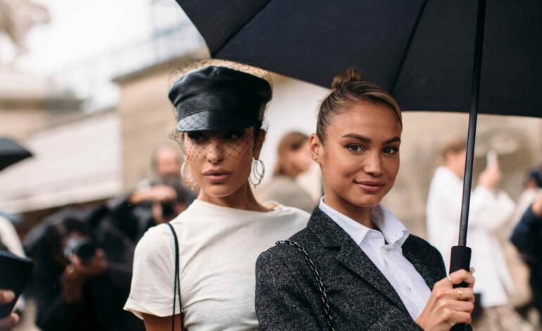 Qué hacer (y qué no) en los días de lluvia para que nuestro pelo no acabe encrespado y lleno de frizz
