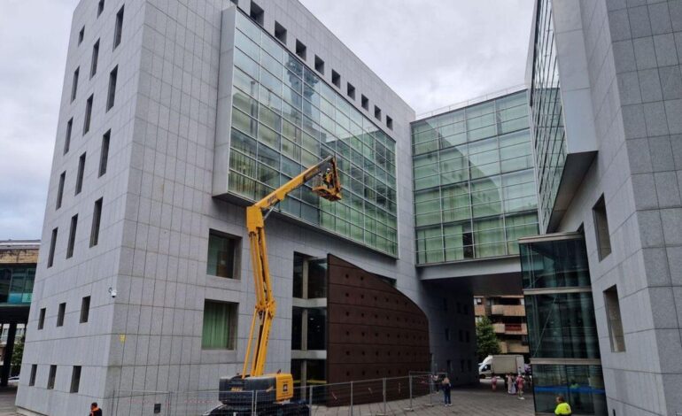 Una mujer de Oviedo se enfrenta a seis meses de cárcel por desatender a su hijo de 8 años