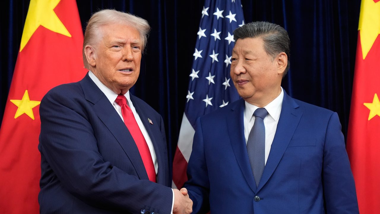 Trump rebaja un 10% los aranceles a China tras su cumbre con Xi Jinping en Corea del Sur