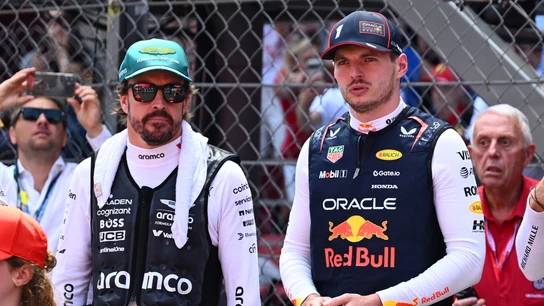 Fernando Alonso y Max Verstappen