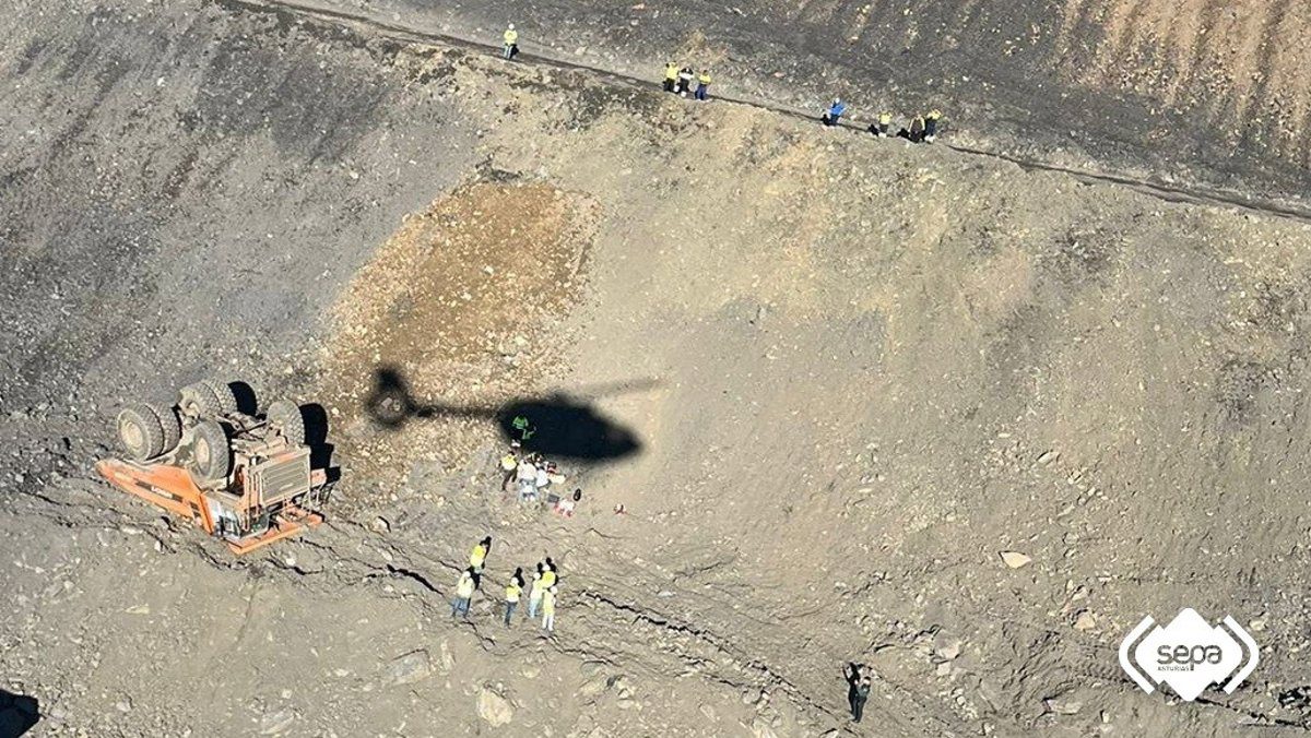 Fallece un hombre en Llanes al caer con su tractor por un desnivel y resulta herido grave un trabajador en Tormaleo