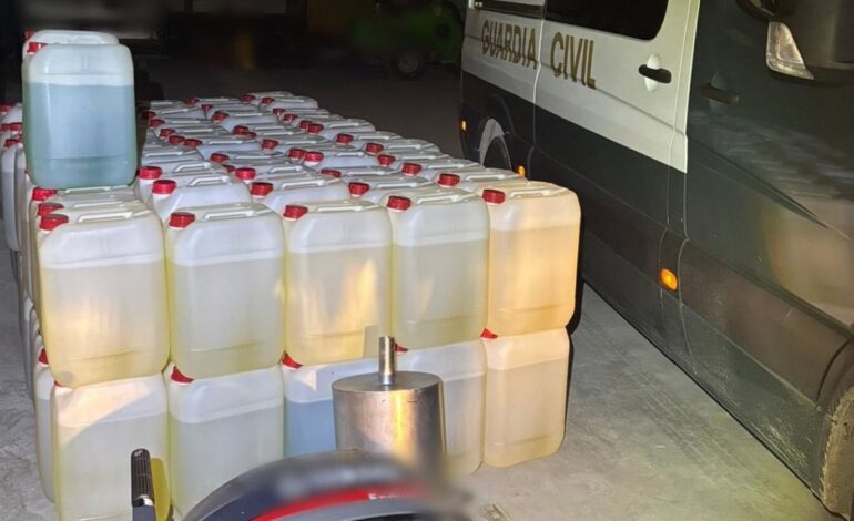 Cinco detenidos en Almería tras intervenir 11.000 litros de combustible en varias acciones contra el ‘petaqueo’