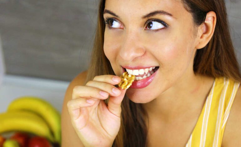 ¿Es bueno comer frutos secos todos los días? La nutricionista Elena Mestre nos lo aclara