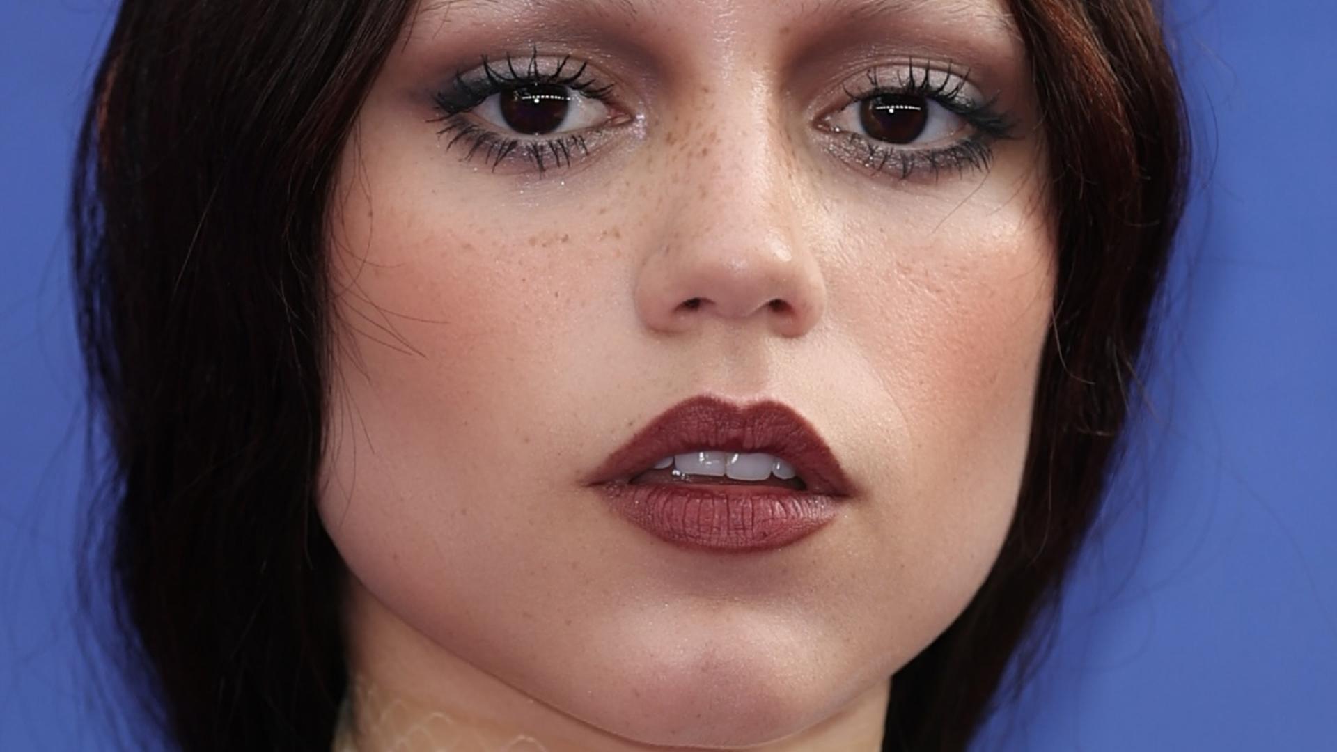 El maquillaje perfecto para Halloween: inspirado en Jenna Ortega y fácil de hacer