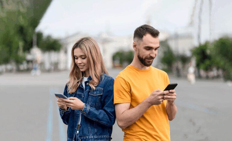 ¿Qué hacer cuando alguien se crea una cuenta con nuestro nombre en redes sociales? Sigue estos pasos