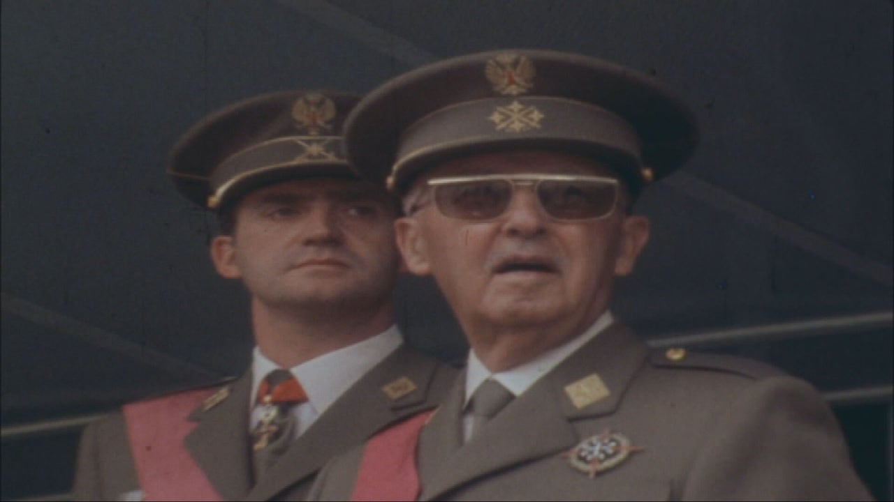 La Asociación para la Recuperación de la Memoria Histórica pide una sanción contra Juan Carlos I por sus palabras sobre Franco