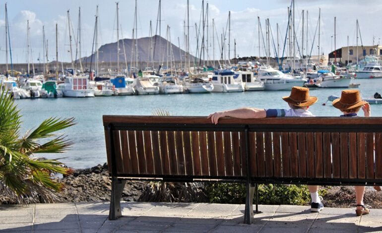 El Imserso agota todas sus plazas en pocos días y deja a millones de jubilados en el aire