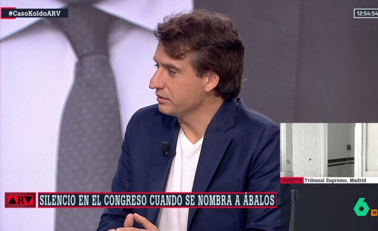 Hay tantas pruebas acumuladas que tendría que haber dimitido ya