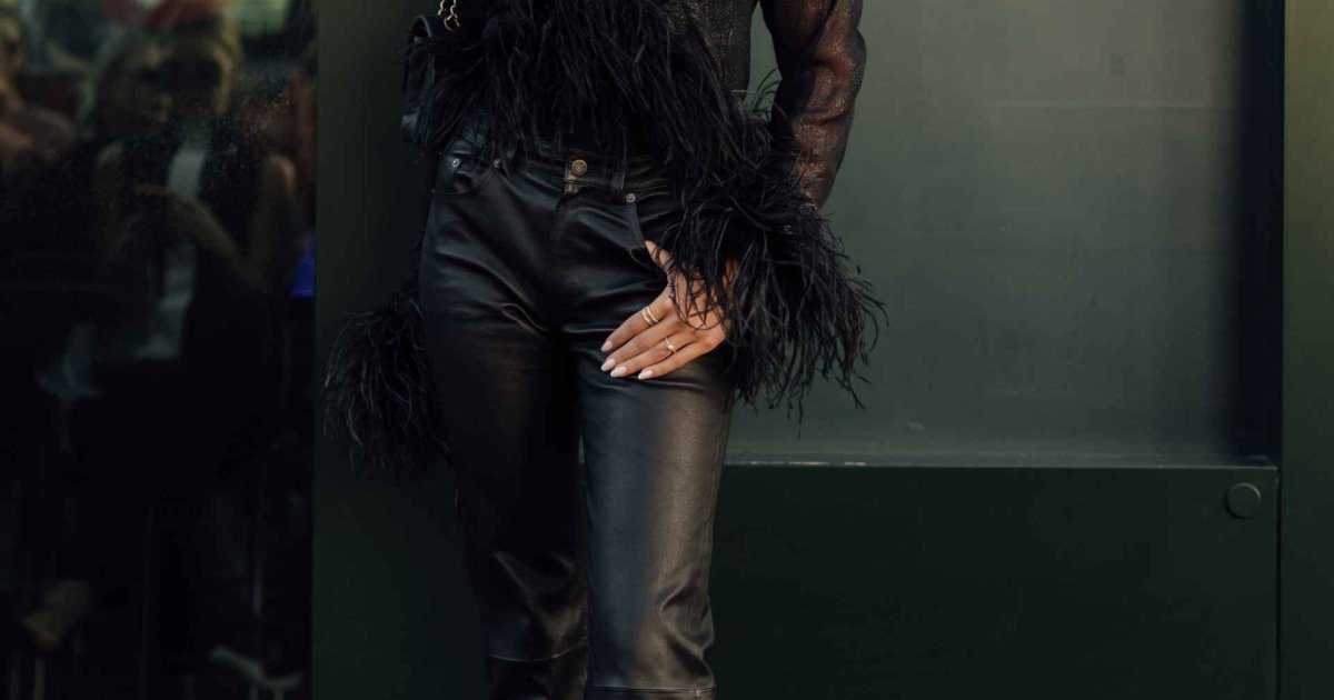 Tres colores nada aburridos para sumar a tu manicura francesa y conseguir unas uñas tendencia este otoño-invierno