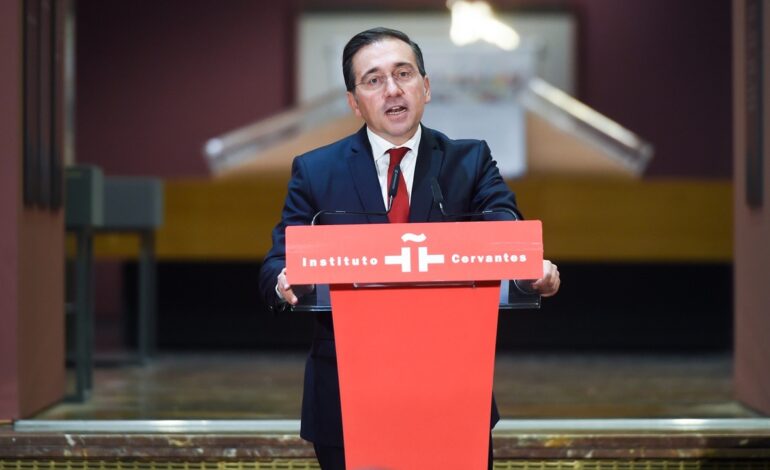 Albares reconoce «injusticias» por parte de España en la historia con México y Sheinbaum lo celebra