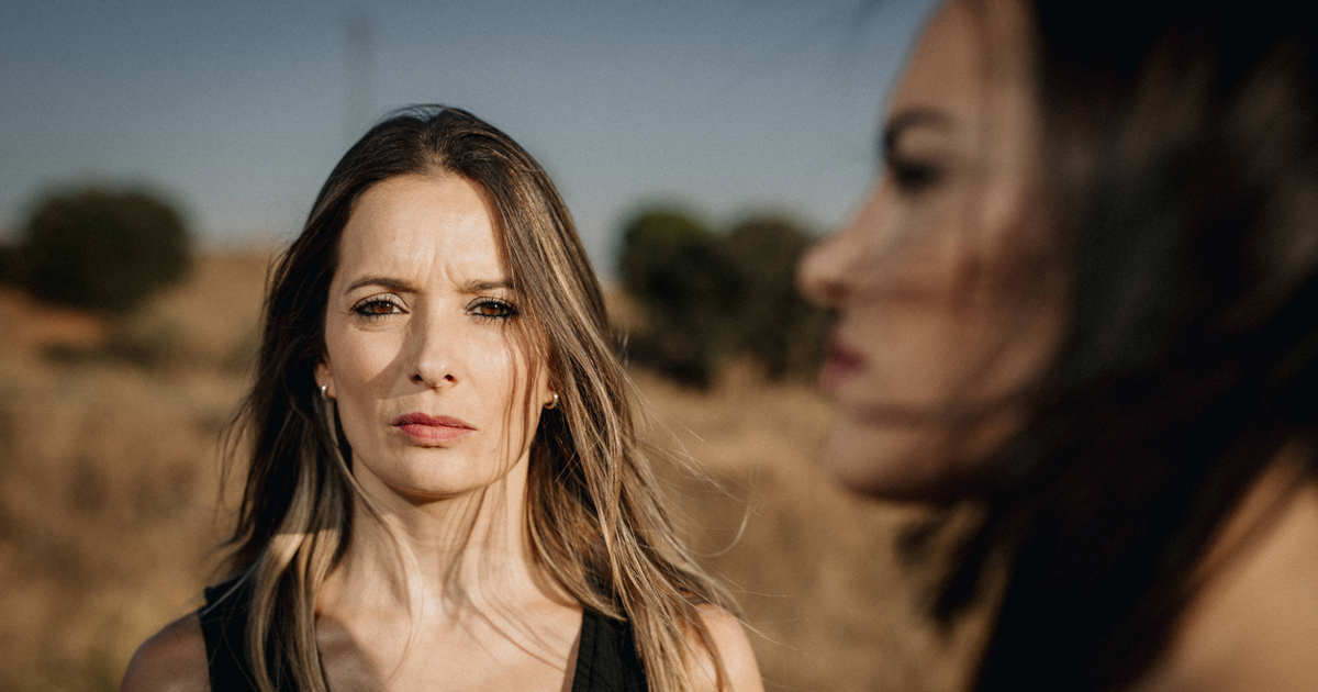 “No prestamos suficiente atención a lo que nos hace sentir bien porque estamos obsesionados en compararnos con los demás»