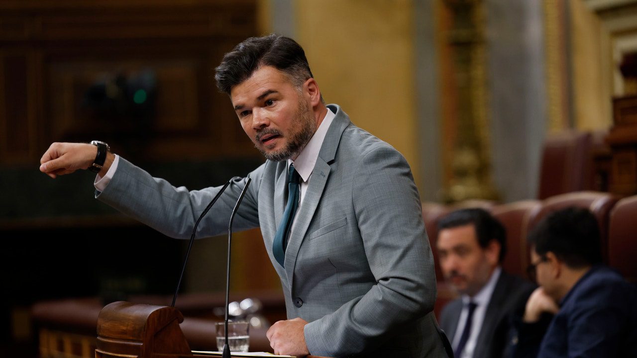 Gabriel Rufián tacha de «psicópata» a Carlos Mazón por asistir al funeral por las víctimas de la DANA