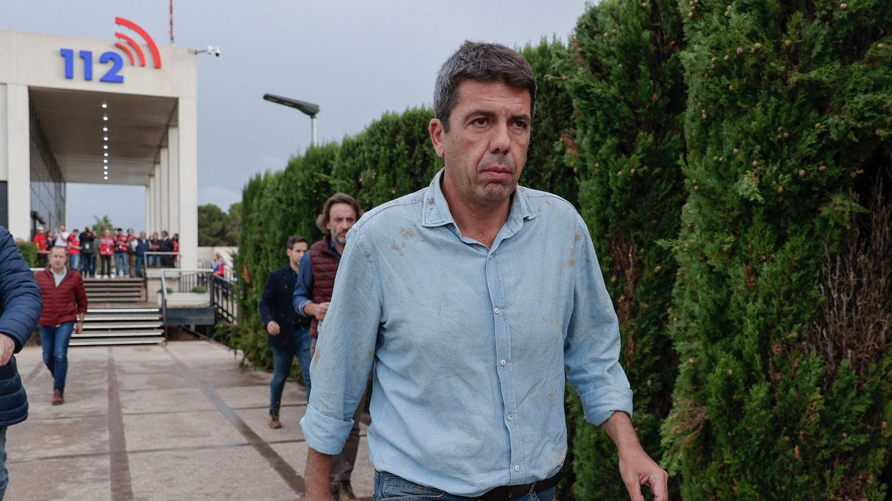 Las diferentes versiones de Mazón sobre su paradero el día de la DANA