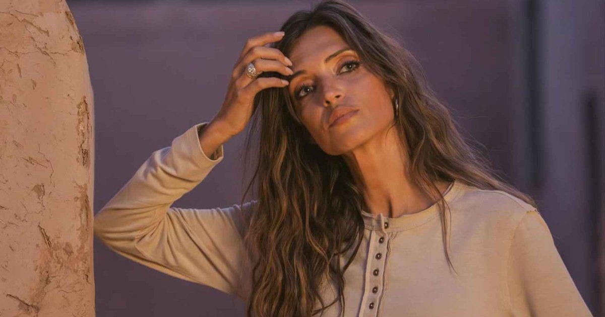 la arriesgada propuesta de Sara Carbonero para llevar botas cowboy este otoño-invierno