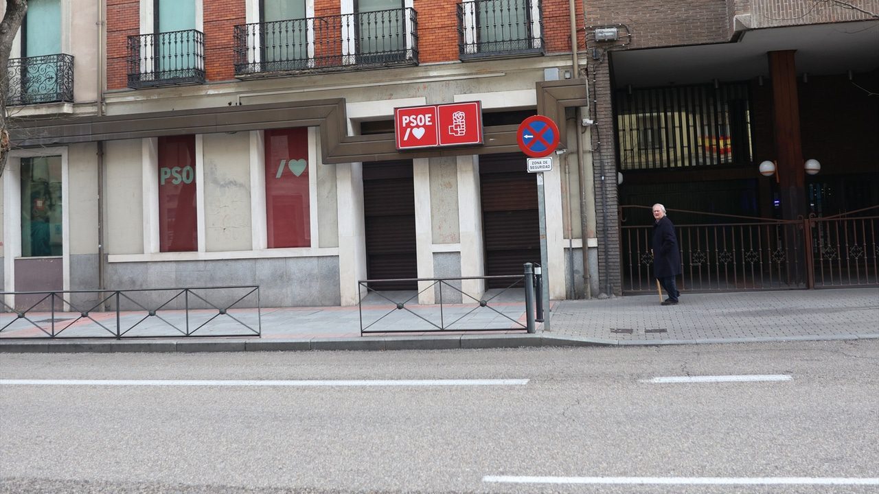 El PSOE informa al Supremo que retiró casi un millón de euros para pagos en metálico y niega irregularidades