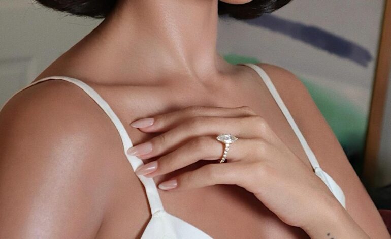 Esta es la manicura brillante más elegante: la tendencia para invierno que aprueban las expertas