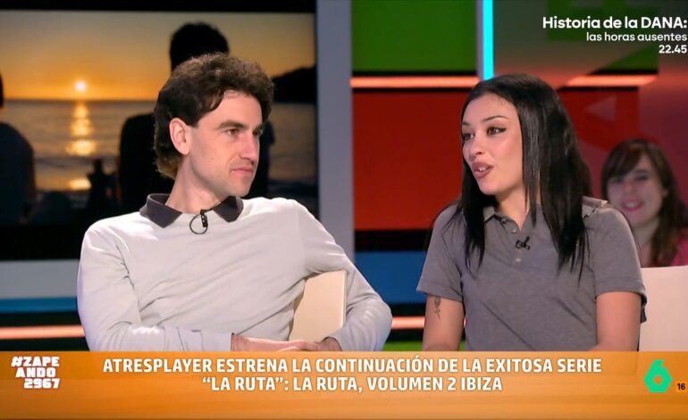 Àlex Monner y Carla Díaz presentan ‘La Ruta Vol 2: Ibiza’ en Zapeando