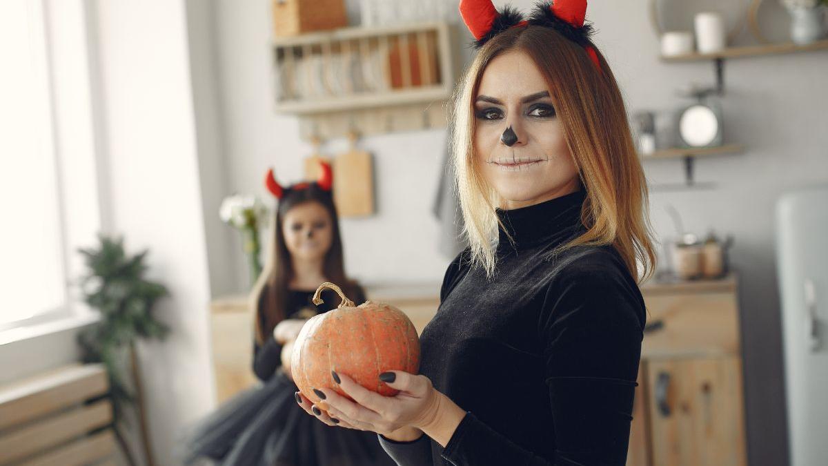 Cómo hacer un disfraz de Halloween con lo que tienes en el armario