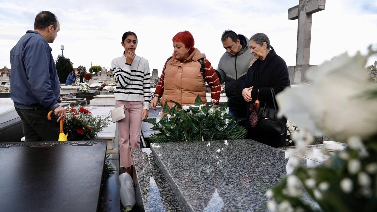 Querer duele mucho, pero debemos ser felices amando