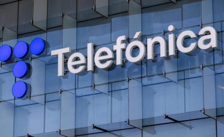 Telefónica se desploma un 10% en bolsa tras presentar su nuevo plan estratégico y recortar el dividendo