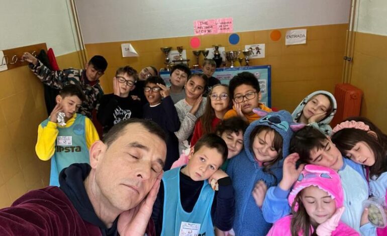 Los alumnos del colegio El Bosquín acuden al colegio en pijama