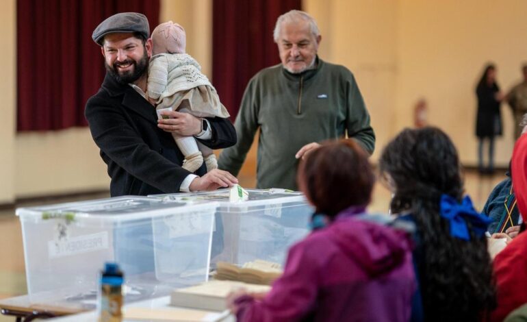 ELECCIONES EN CHILE | Los chilenos votan con la certeza de que se cierra un ciclo histórico de 35 años