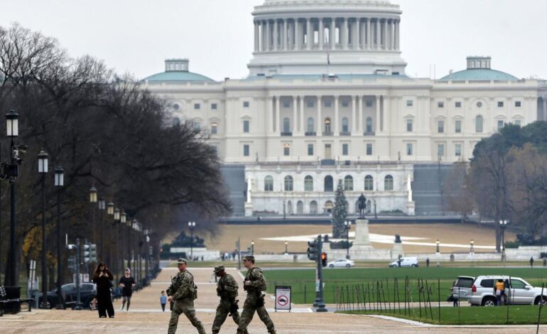 ¿Qué sabemos del ataque a dos militares en Washington? Un presunto autor afgano y una conexión con la CIA