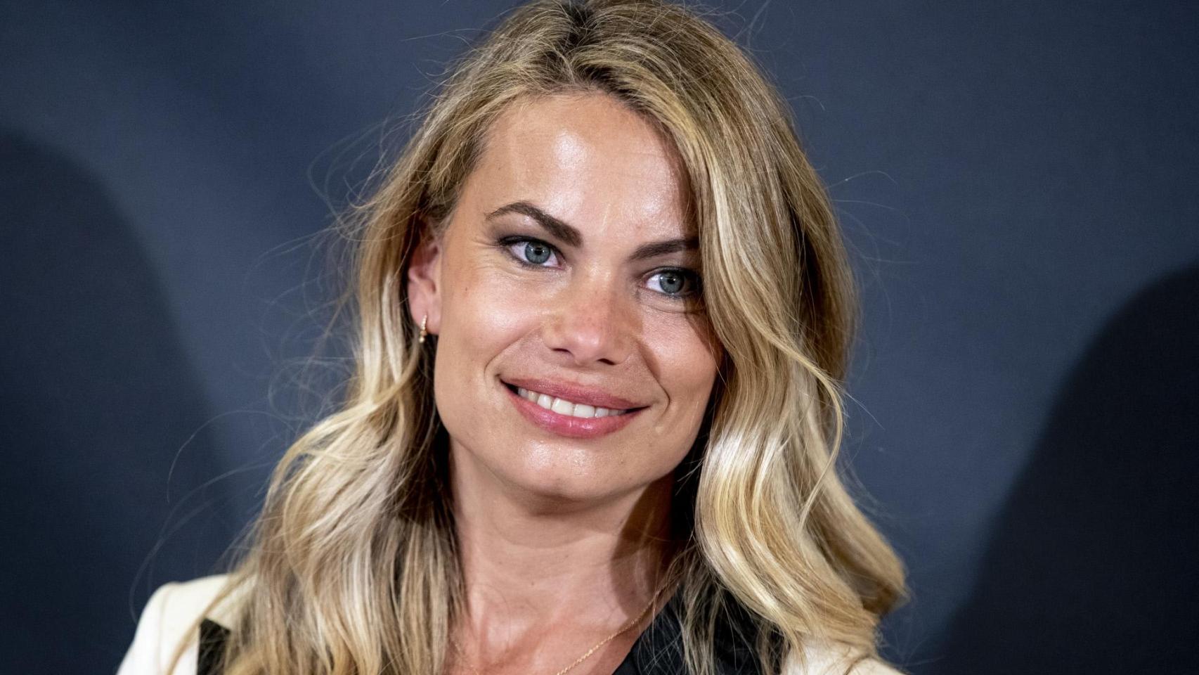 Imágenes del día: Carla Goyanes recuerda a su hermana Caritina en el día en que habría cumplido 48 años