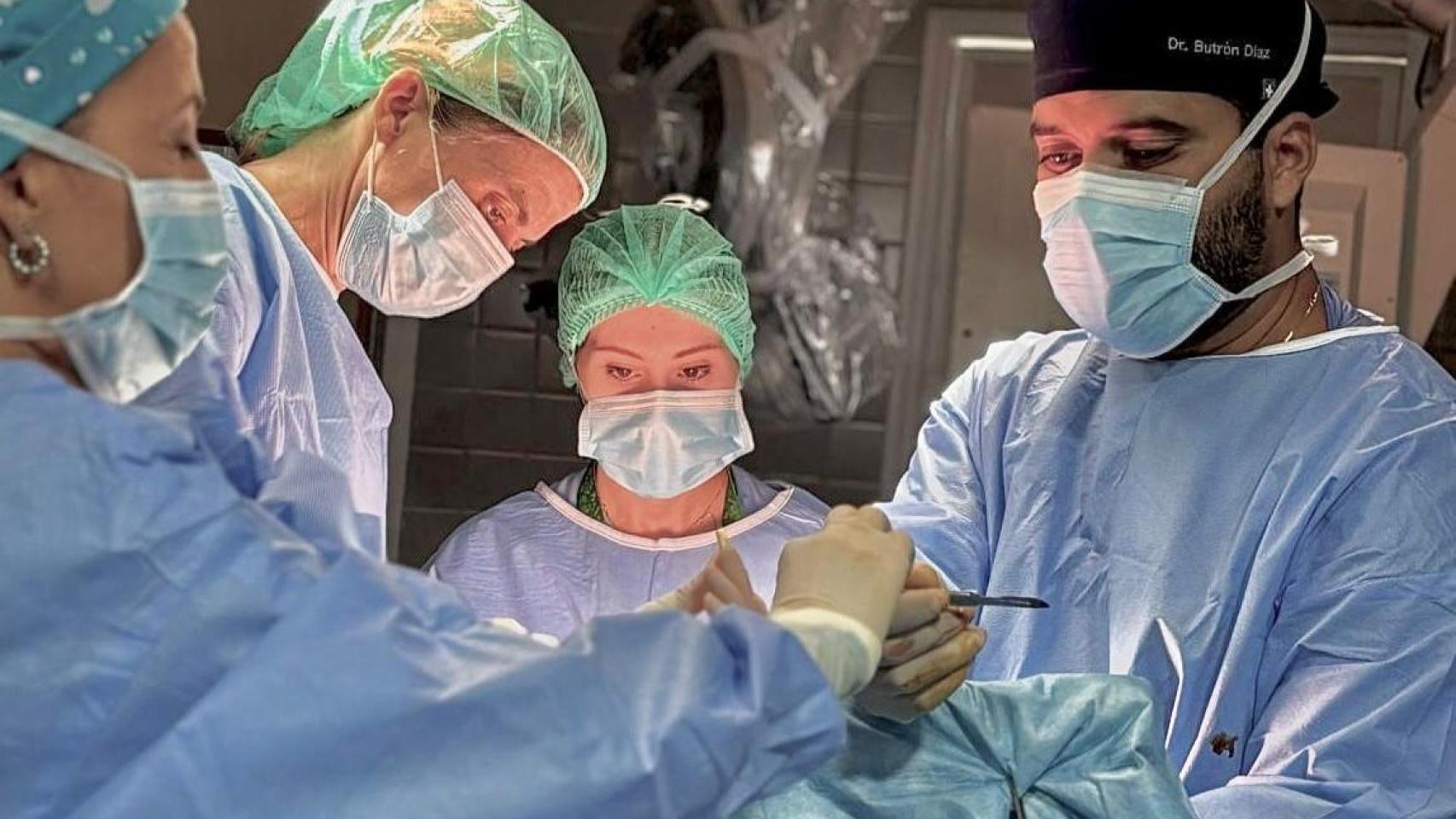 El tiempo medio de espera para operarse en la sanidad privada se reduce un 54% en 2024, situándose en 15,6 días