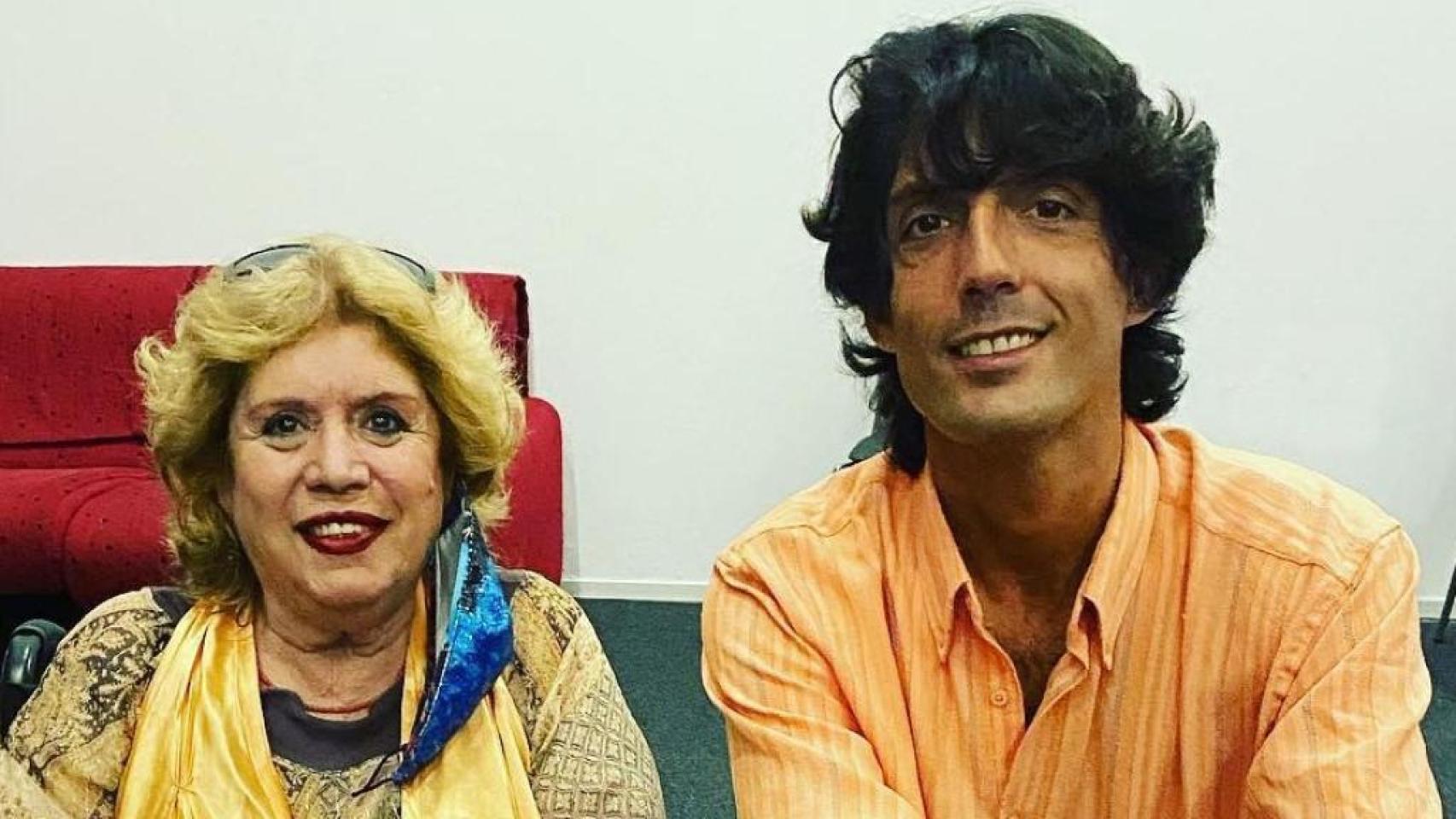 no consigue apenas reservas para la casa de su madre que alquila en Cádiz