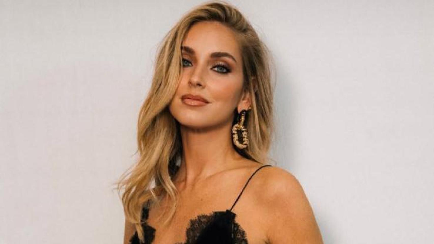 Un blazer militar puede dar un giro de 180 grados a tus ‘looks’: palabra de Chiara Ferragni