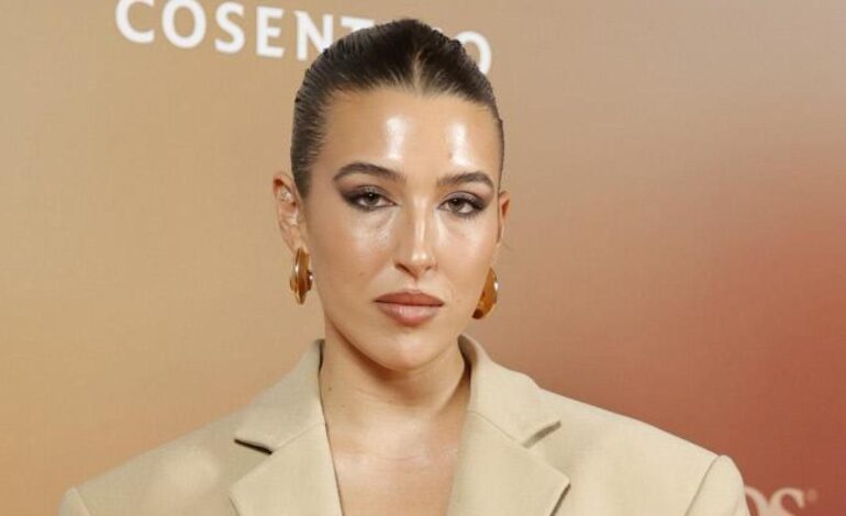 rebajado y disponible en negro