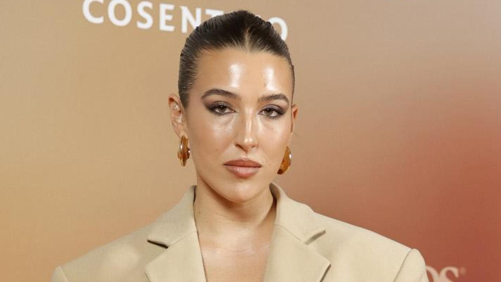 rebajado y disponible en negro