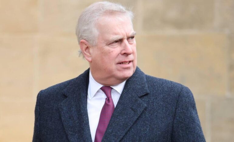 El expríncipe Andrés conservará la medalla de la guerra de las Malvinas, a pesar de ser despojado de sus títulos