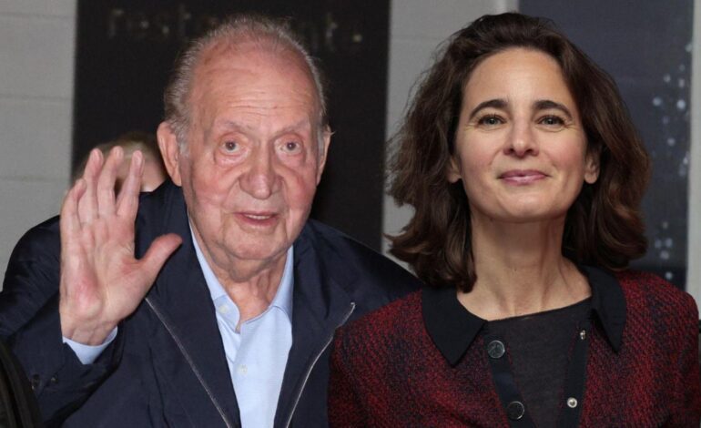así es Laurence Debray, autora de las memorias de Juan Carlos I