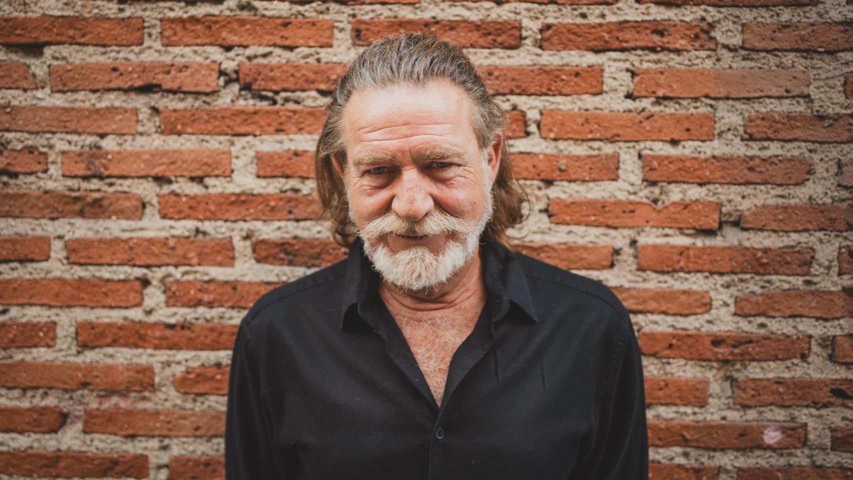 Pagas el 45% de tu salario al Estado y el 15% a tu representante