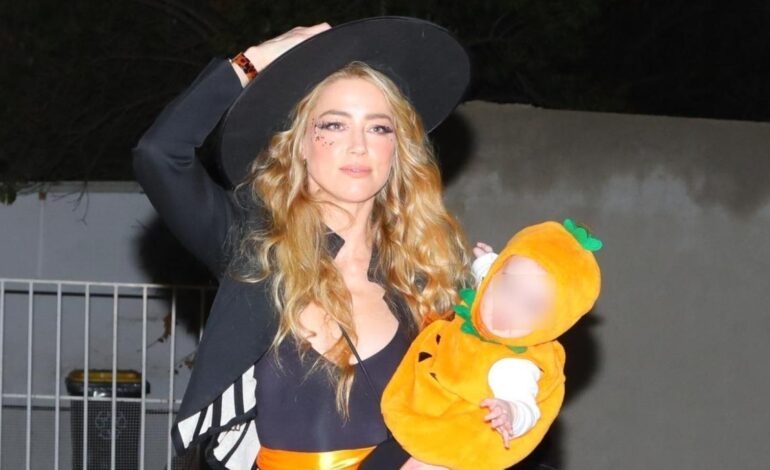 su paseo por El Viso disfrazada con sus tres hijos