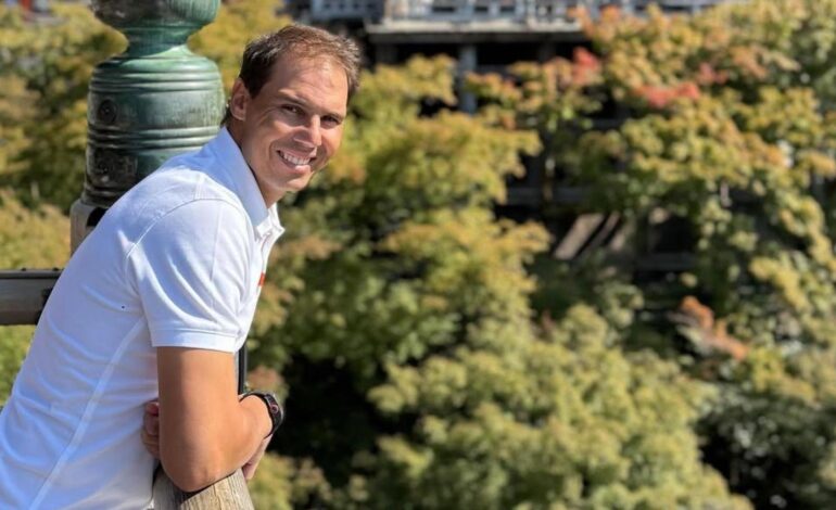 las 5 personas que los acompañan