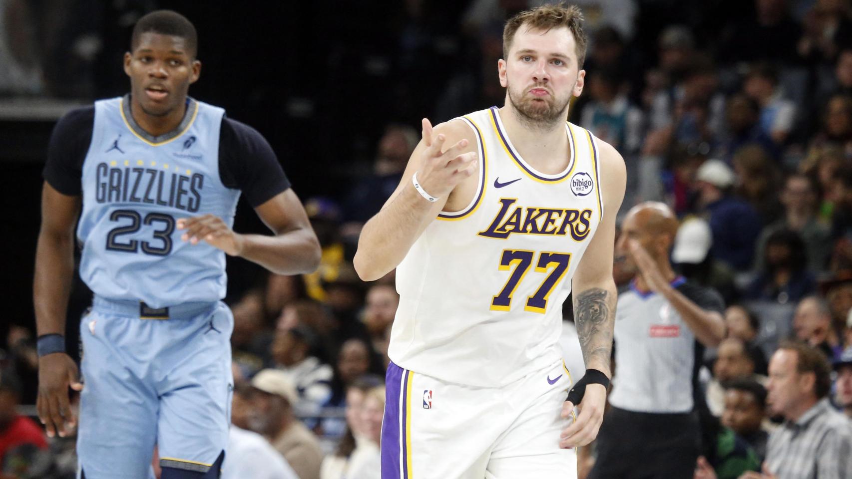 tres exhibiciones para superar a Michael Jordan e igualar a Chamberlain