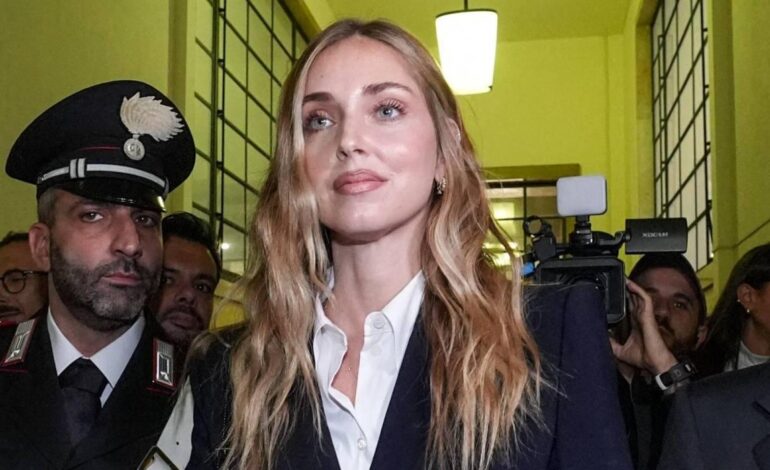 Chiara Ferragni comparece por primera vez en el Tribunal de Milán dos años después del ‘Pandoro Gate’: «Es muy difícil»