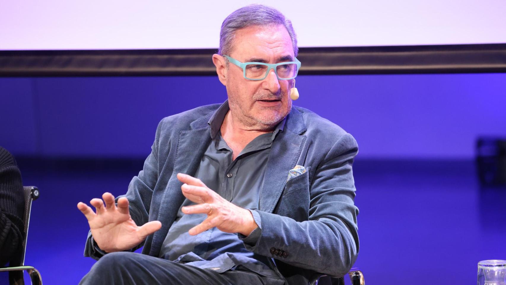 Me levanto siempre a las 3 de la mañana y camino 15 kilómetros al día