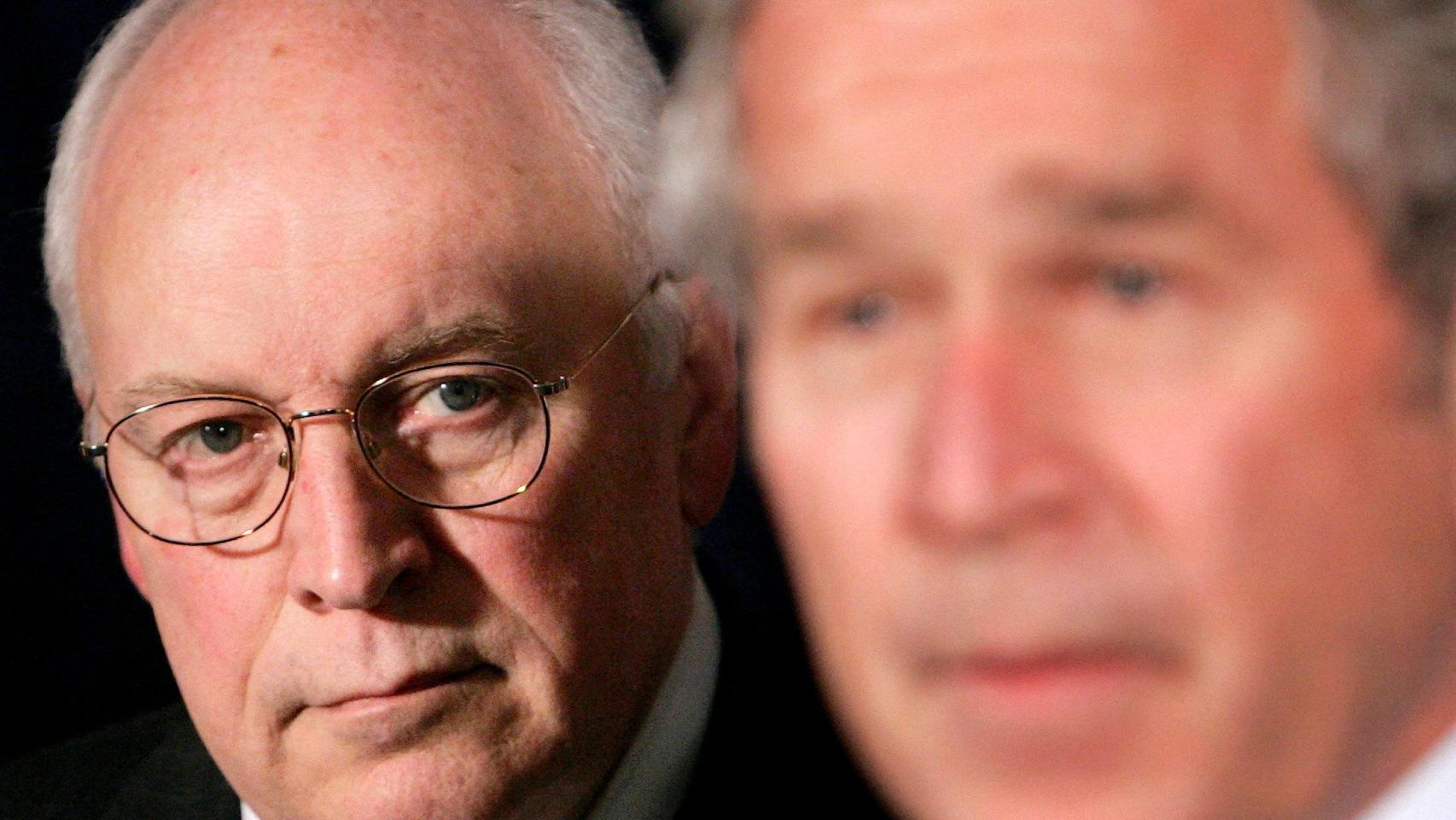 Luces y sombras de Dick Cheney, el hombre que ideó la «guerra al terror» y la persecución interna tras el 11-S