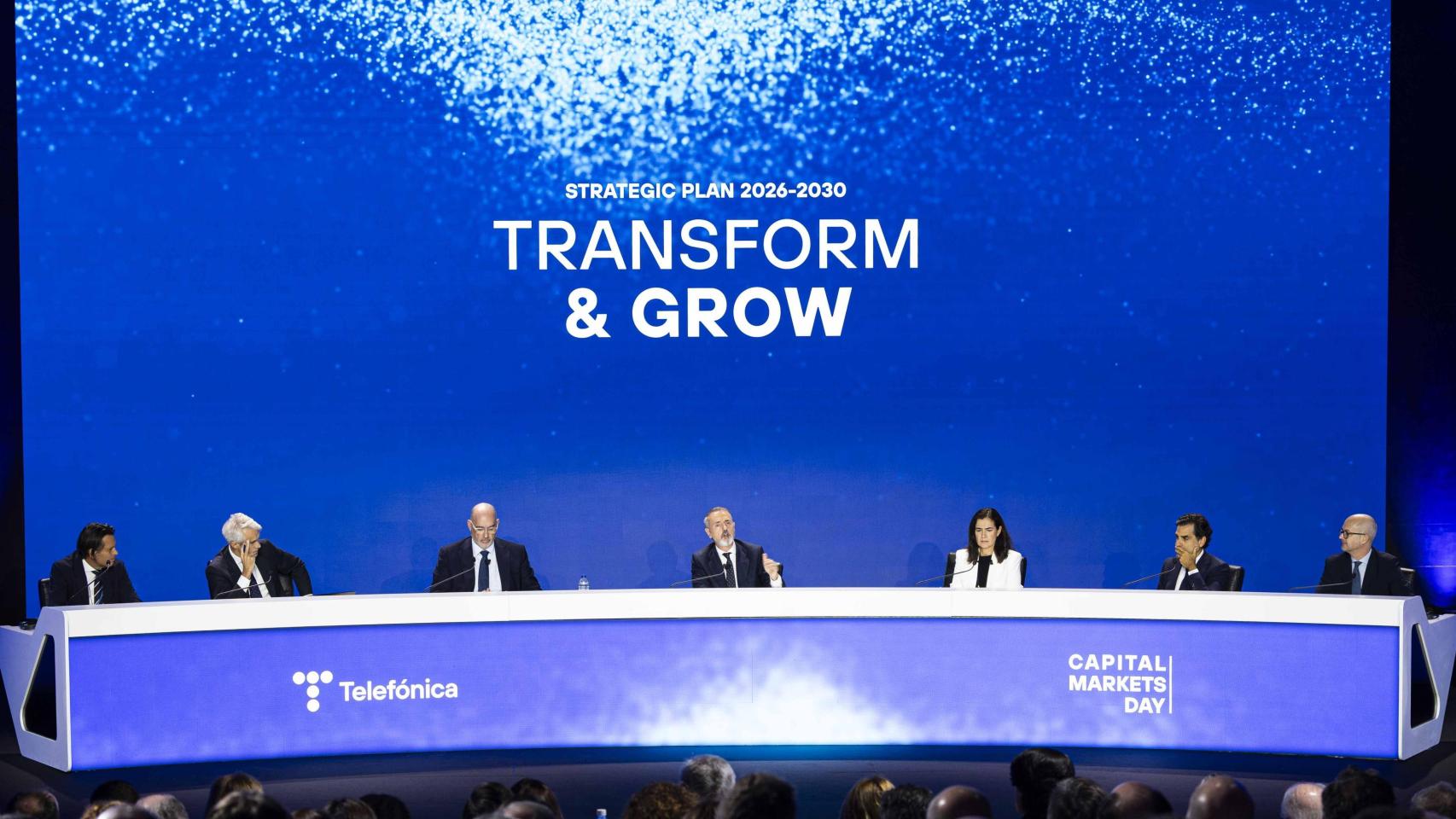 Telefónica ahonda su caída en bolsa y acumula un descenso de más del 15% en dos sesiones tras presentar su plan estratégico